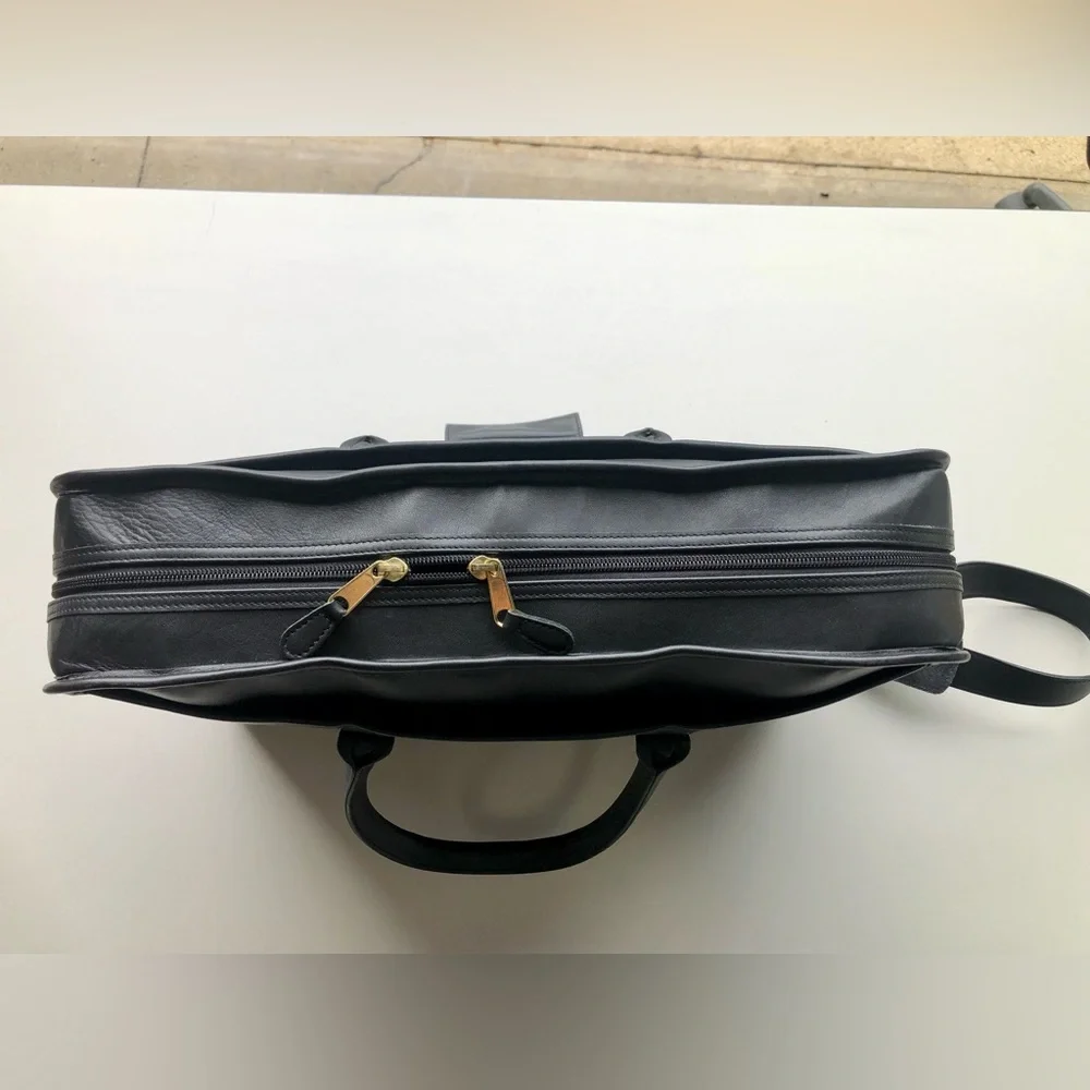 Vintage Coach Zip Top Compartment Briefcase Black Leather #0538 w/ hangtag